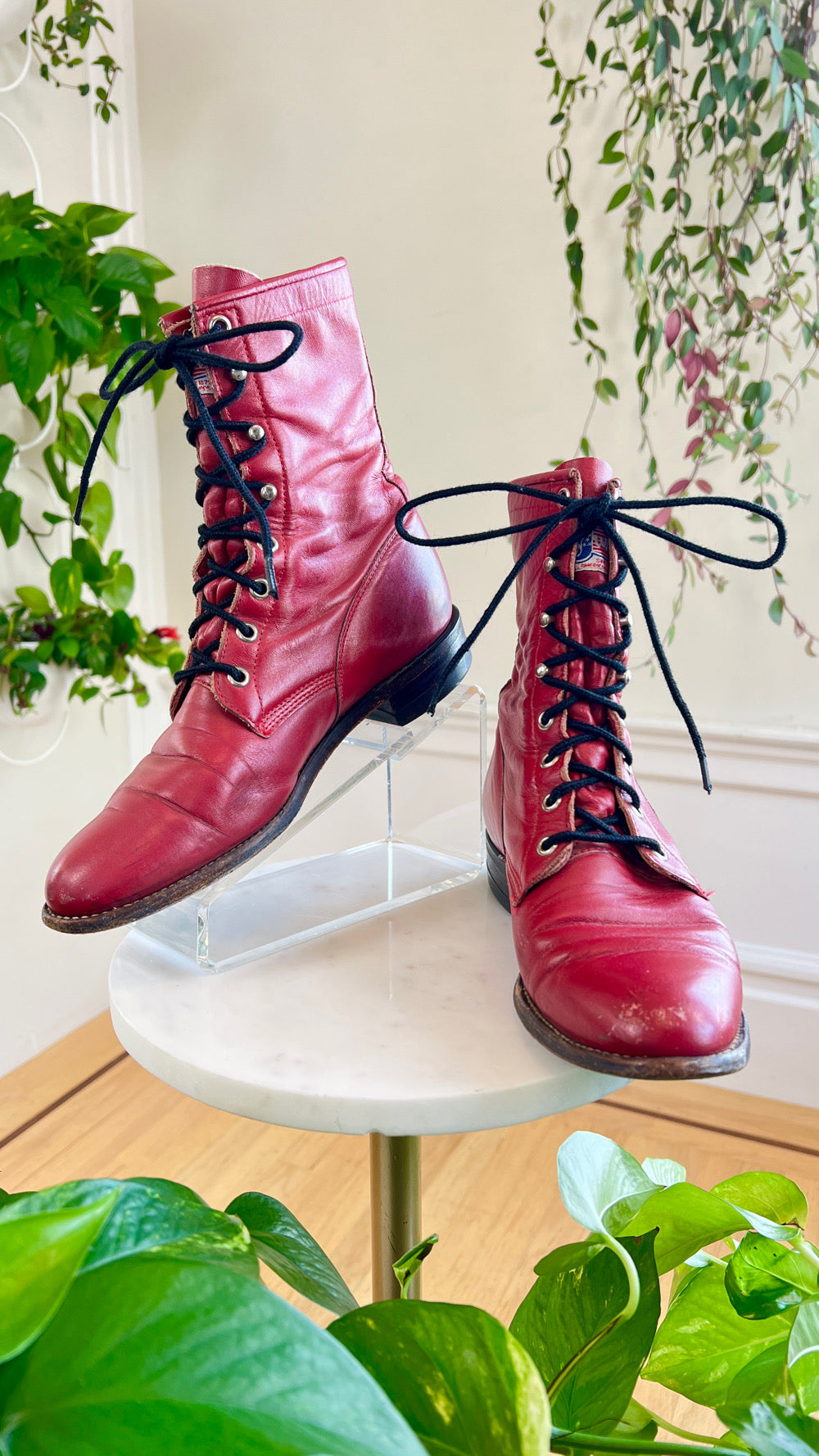 1980s 1990s JUSTIN Red Leather Roper Boots | size US 7