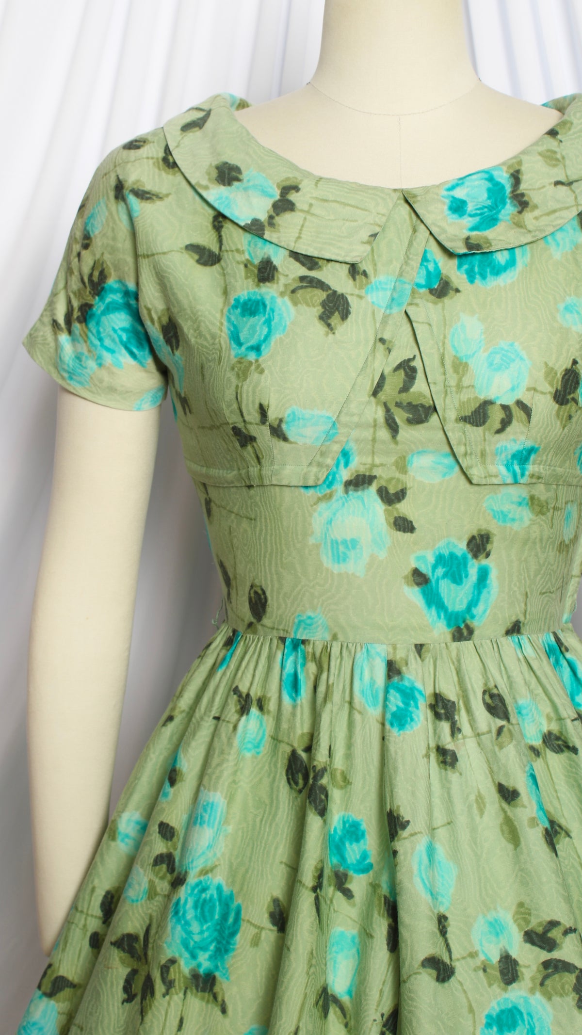 NEW | 1950s Green Rose Print Dress | small