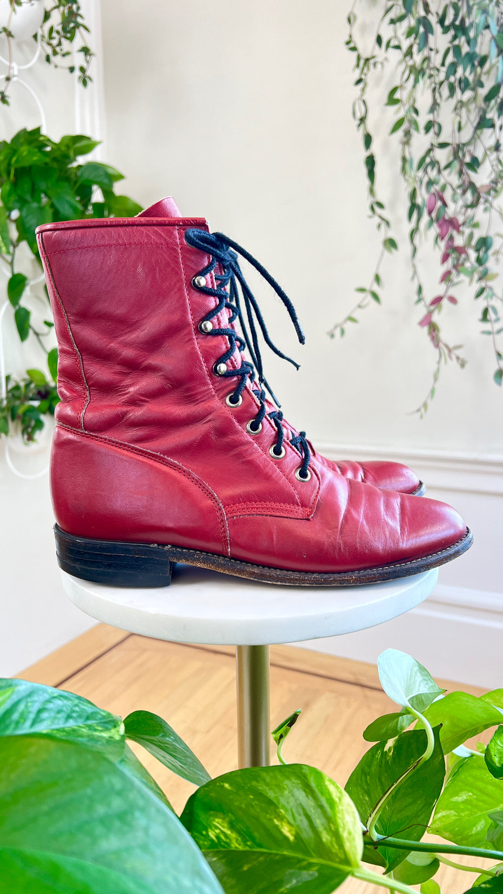 1980s 1990s JUSTIN Red Leather Roper Boots | size US 7