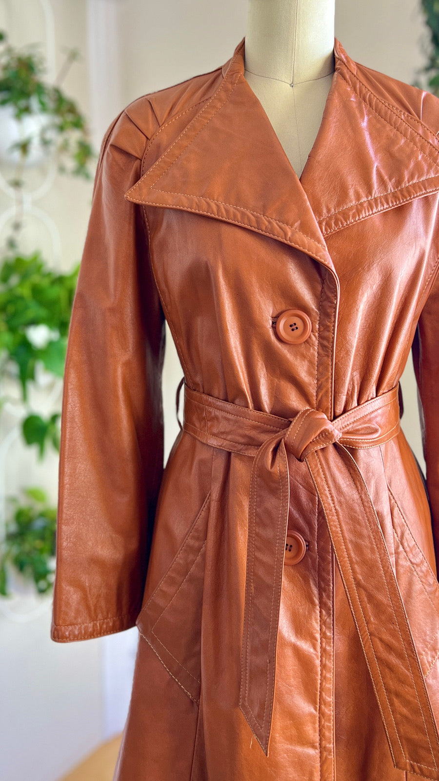 1970s Caramel Leather Trench Coat | x-small/small