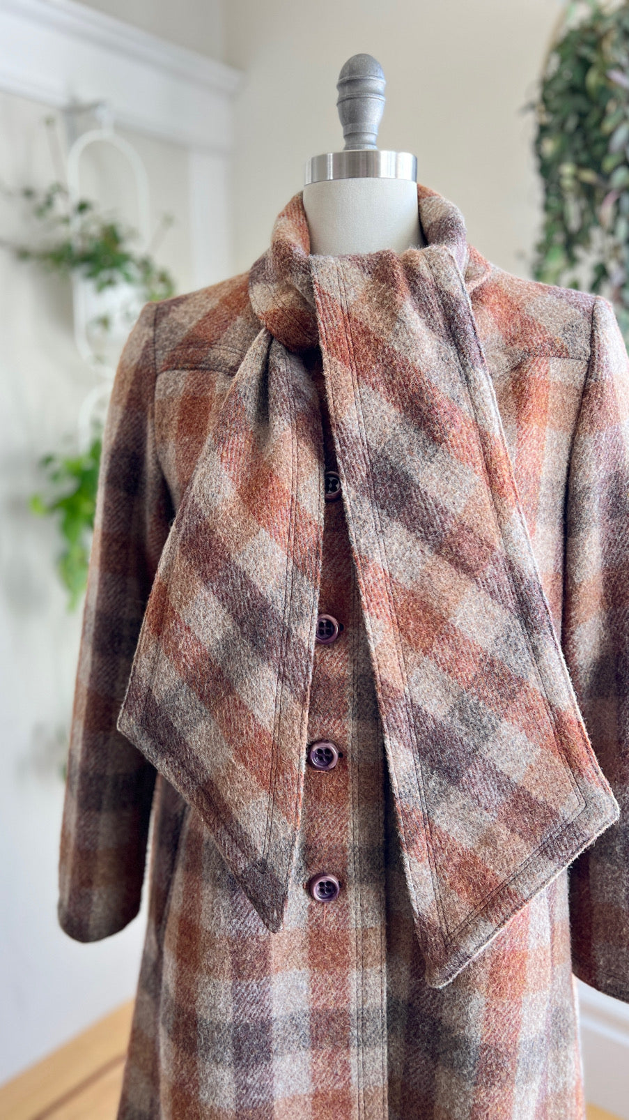 1970s Checkered Wool Coat with Attached Scarf | large