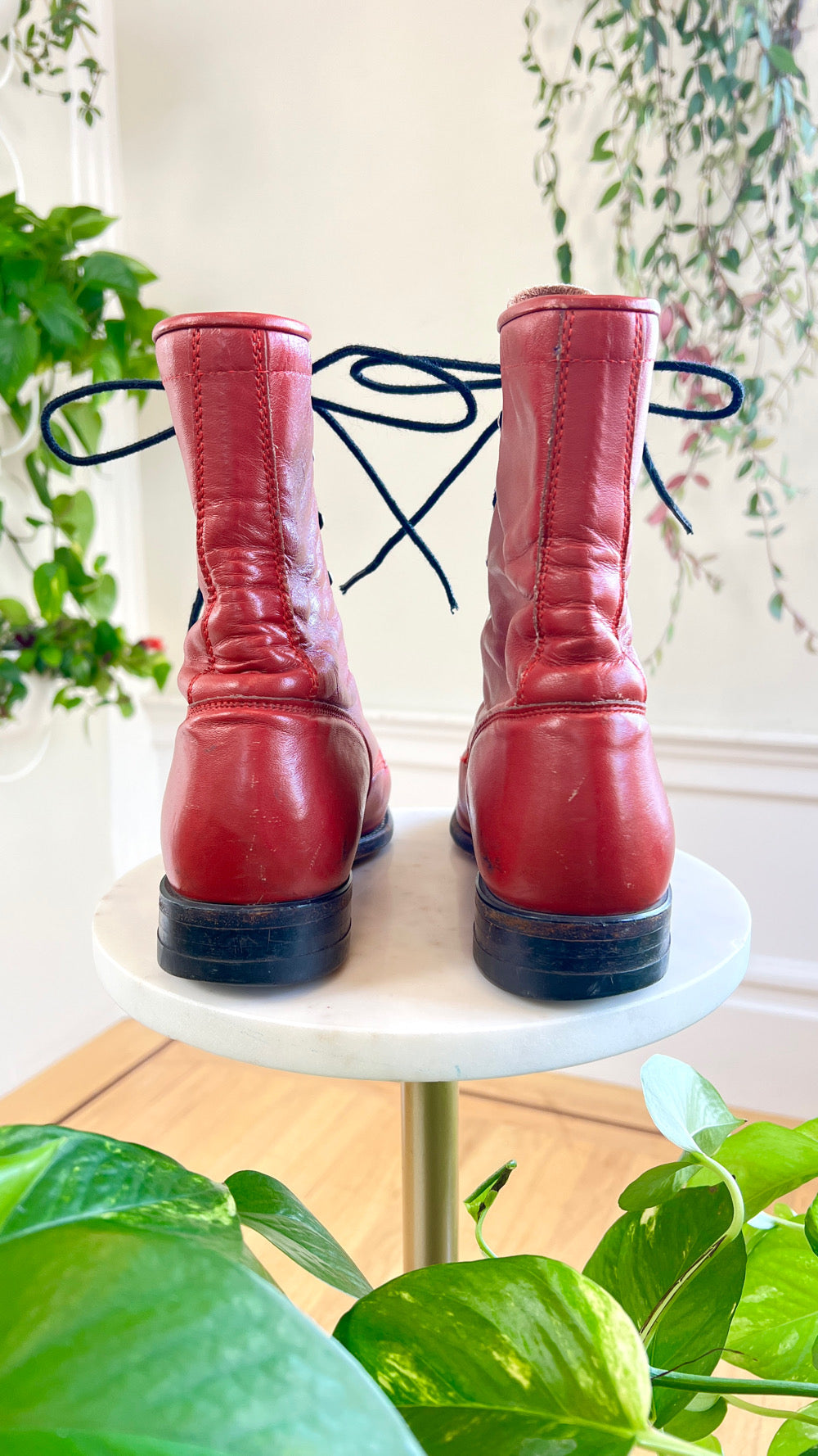 1980s 1990s JUSTIN Red Leather Roper Boots | size US 7