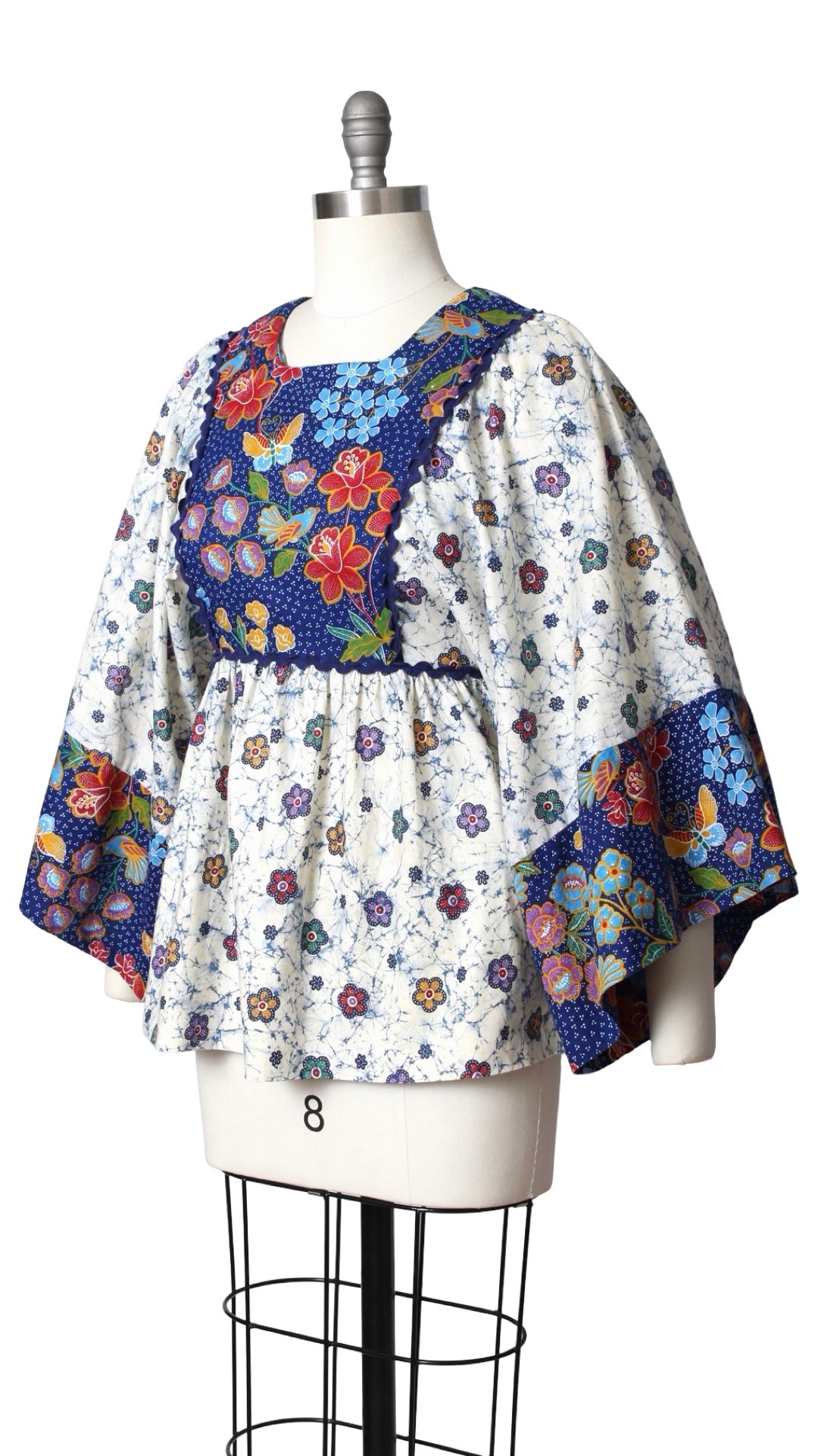 1970s Wide Sleeve Batik Blouse | small