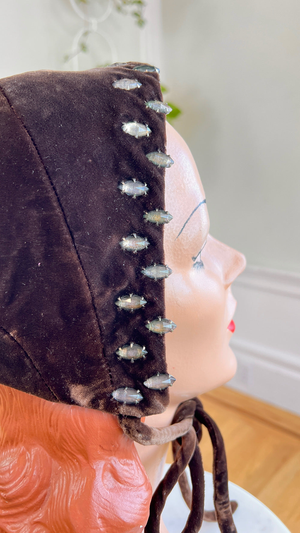 1950s Rhinestone Studded Brown Velvet Bonnet