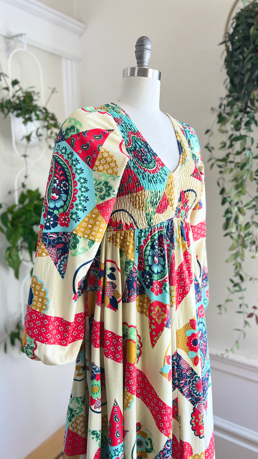 1970s DENISE ARE THERE! Printed Maxi Dress | x-small/small/medium