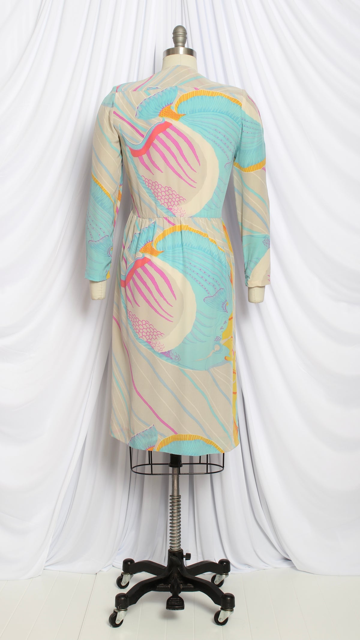 NEW | 1980s Fish Novelty Print Silk Crepe Dress | small/medium