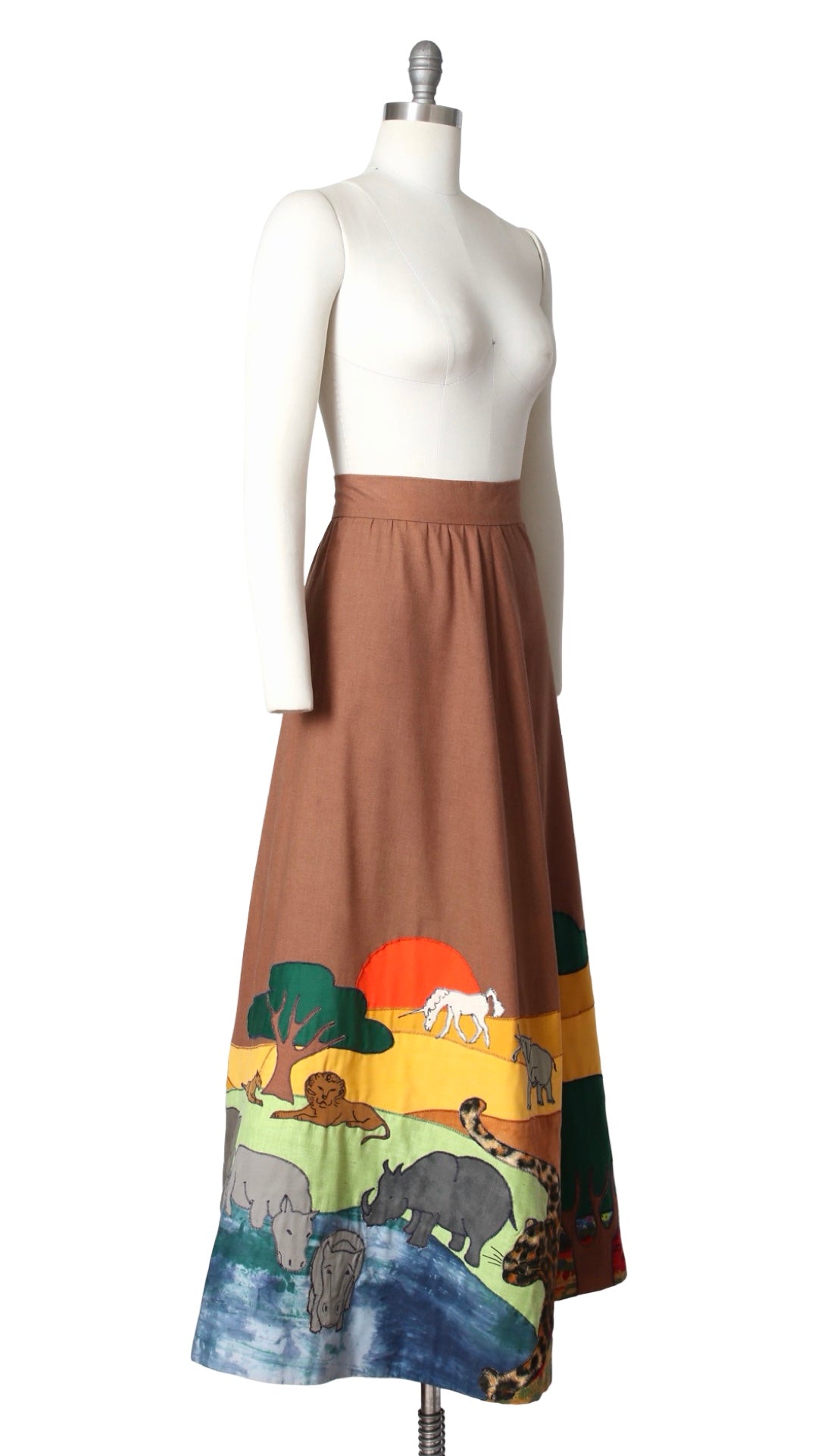 1970s Hand-Appliquéd "Water Hole" Novelty Border Print Skirt | small