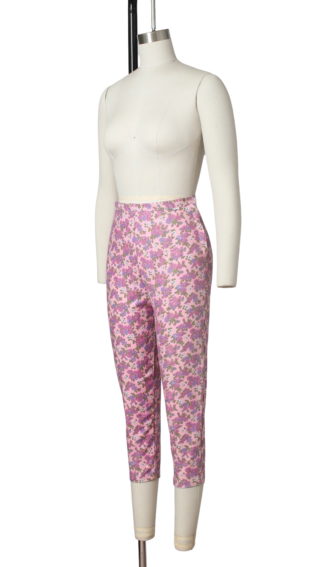 1960s DEADSTOCK Pink Floral Capri Pants | small