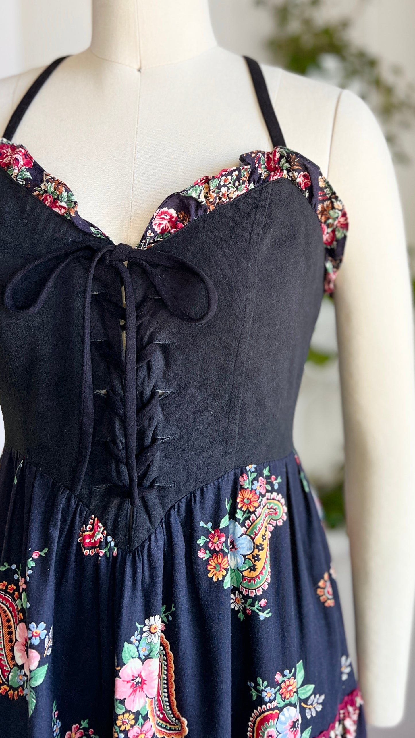 1970s YOUNG EDWARDIAN Floral Corset Dress | small