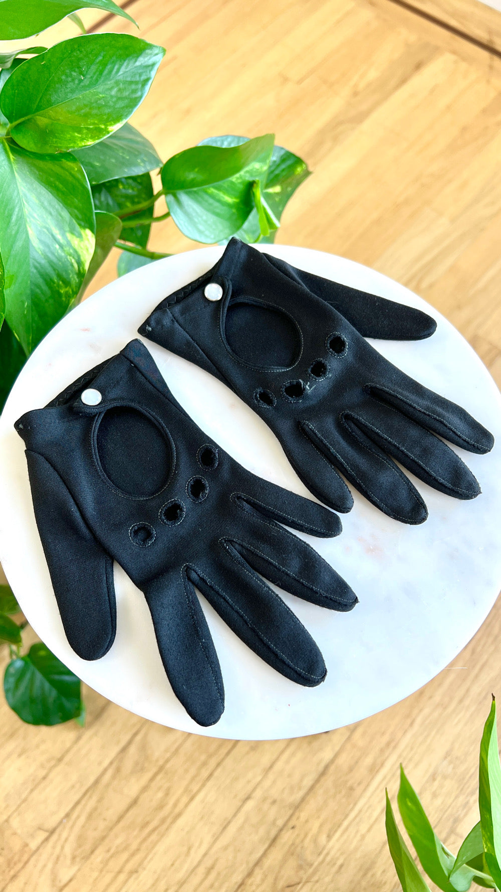 1960s Black Jersey Driving Gloves