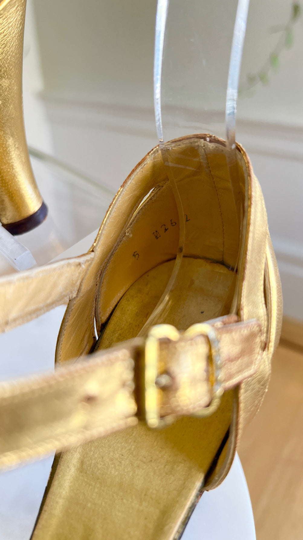 1930s Gold Leather Heels | size US 5