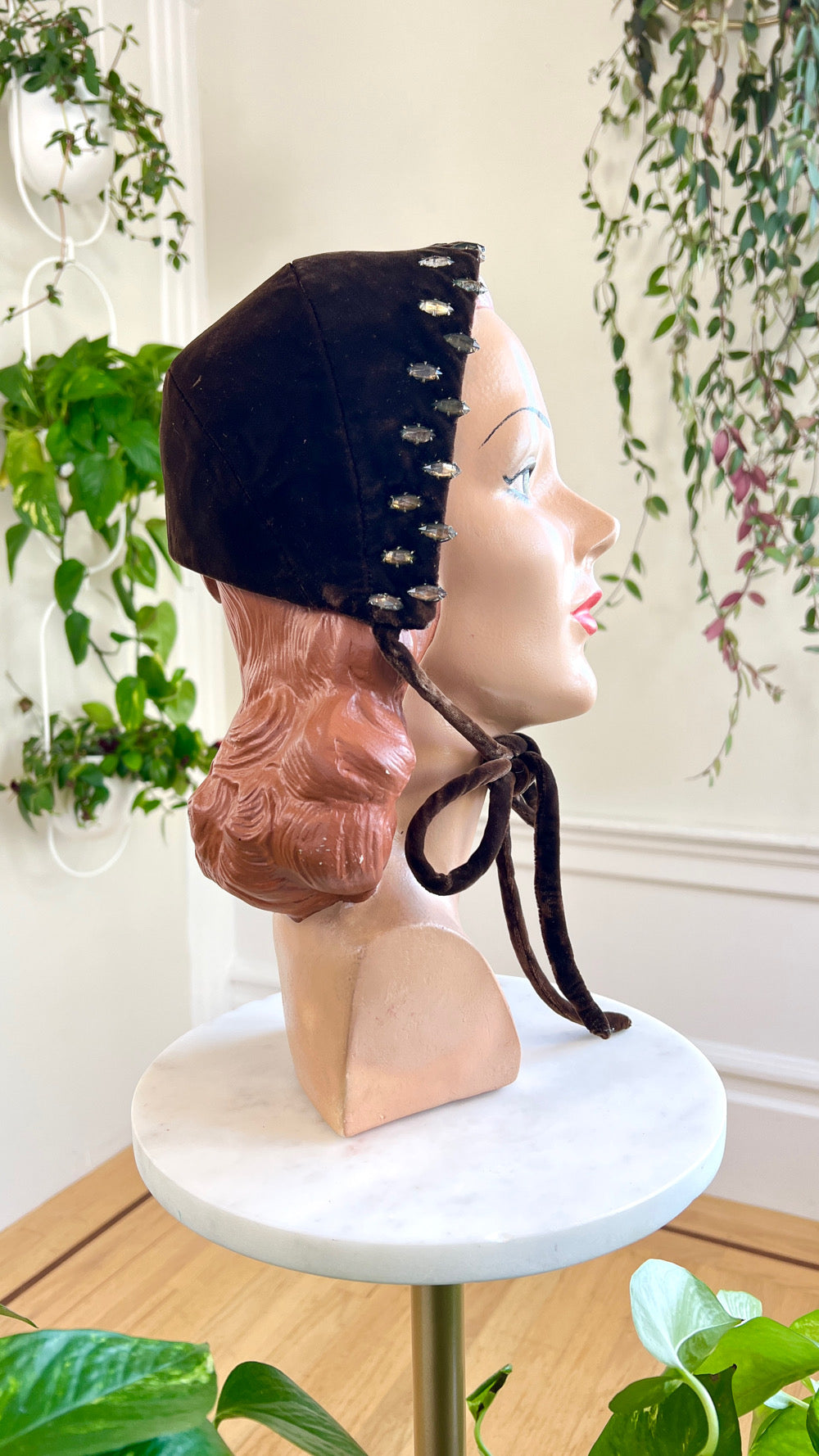 1950s Rhinestone Studded Brown Velvet Bonnet