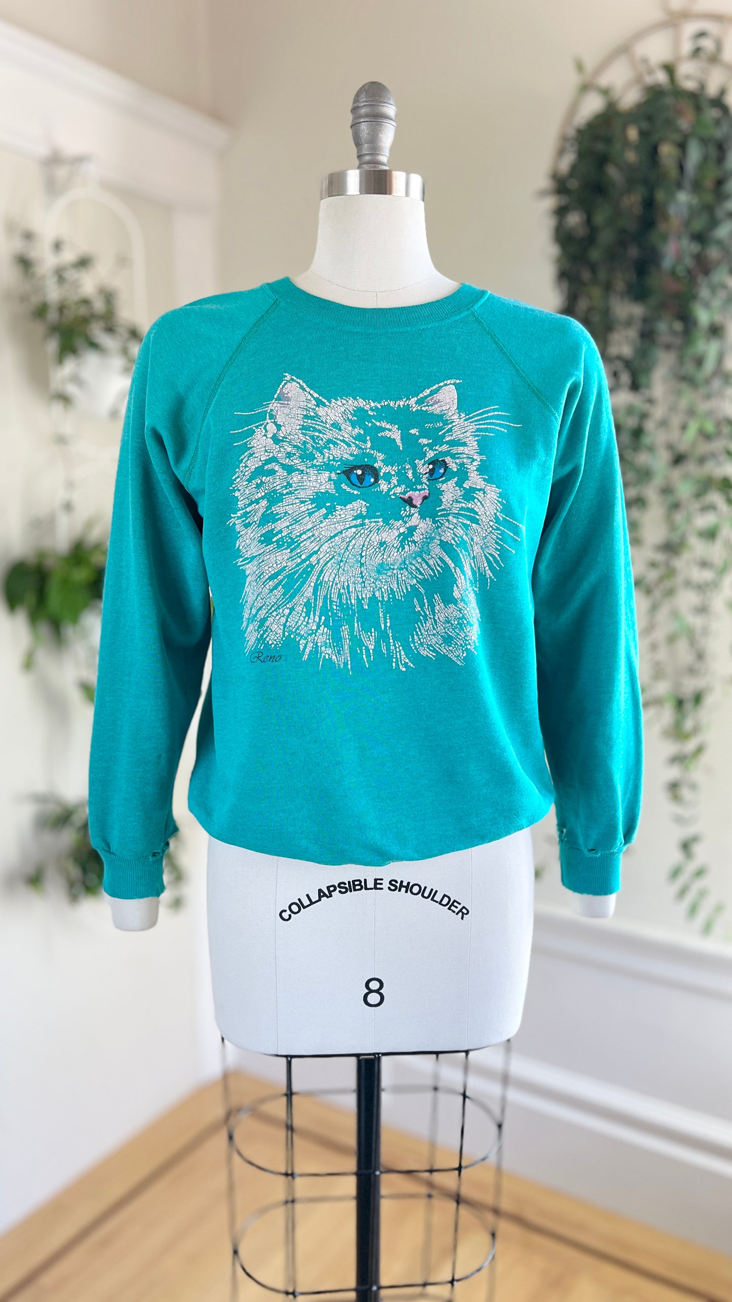 1980s Reno Cat Novelty Sweatshirt | small/medium/large