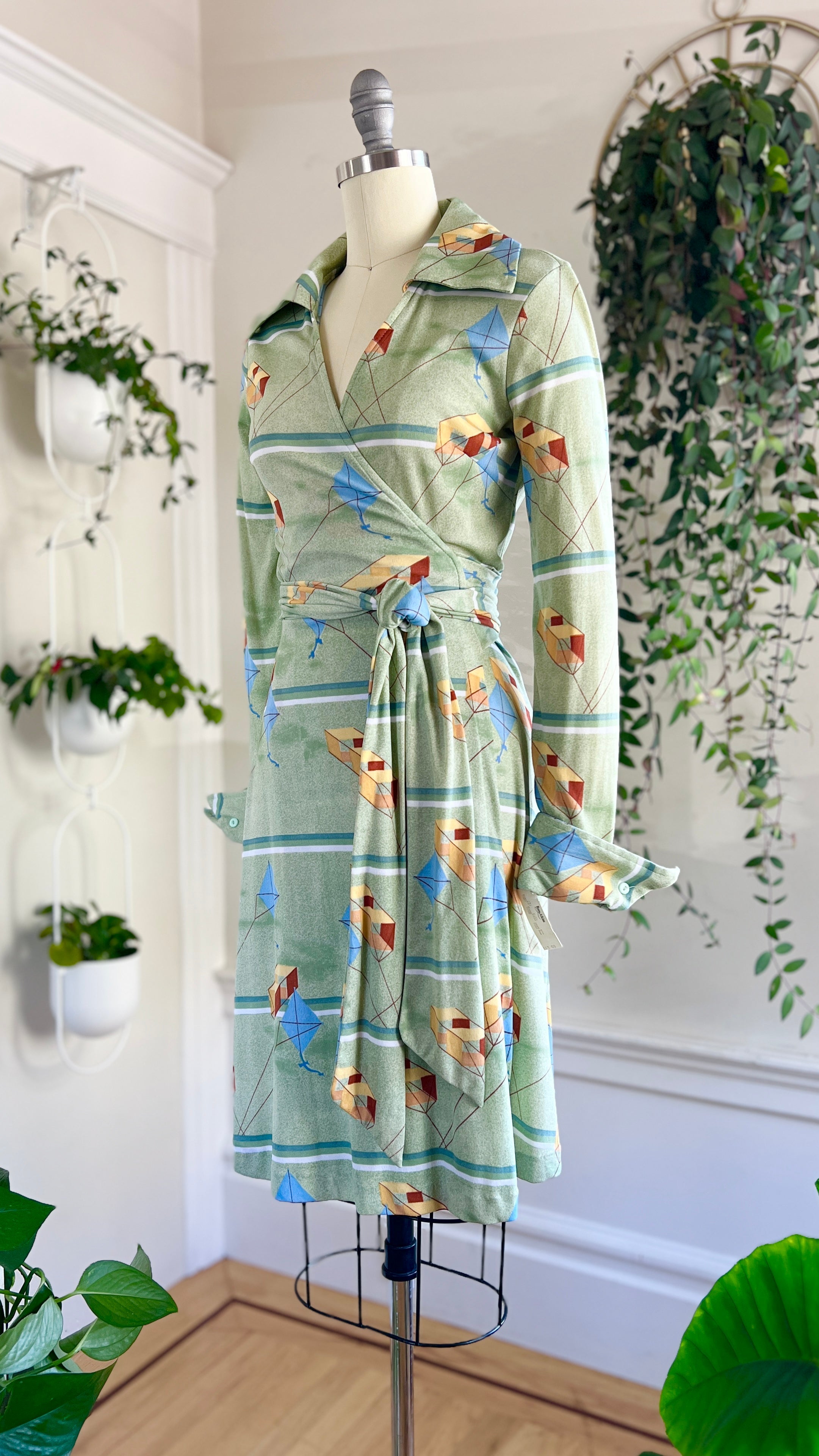 1970s wrap dress hotsell