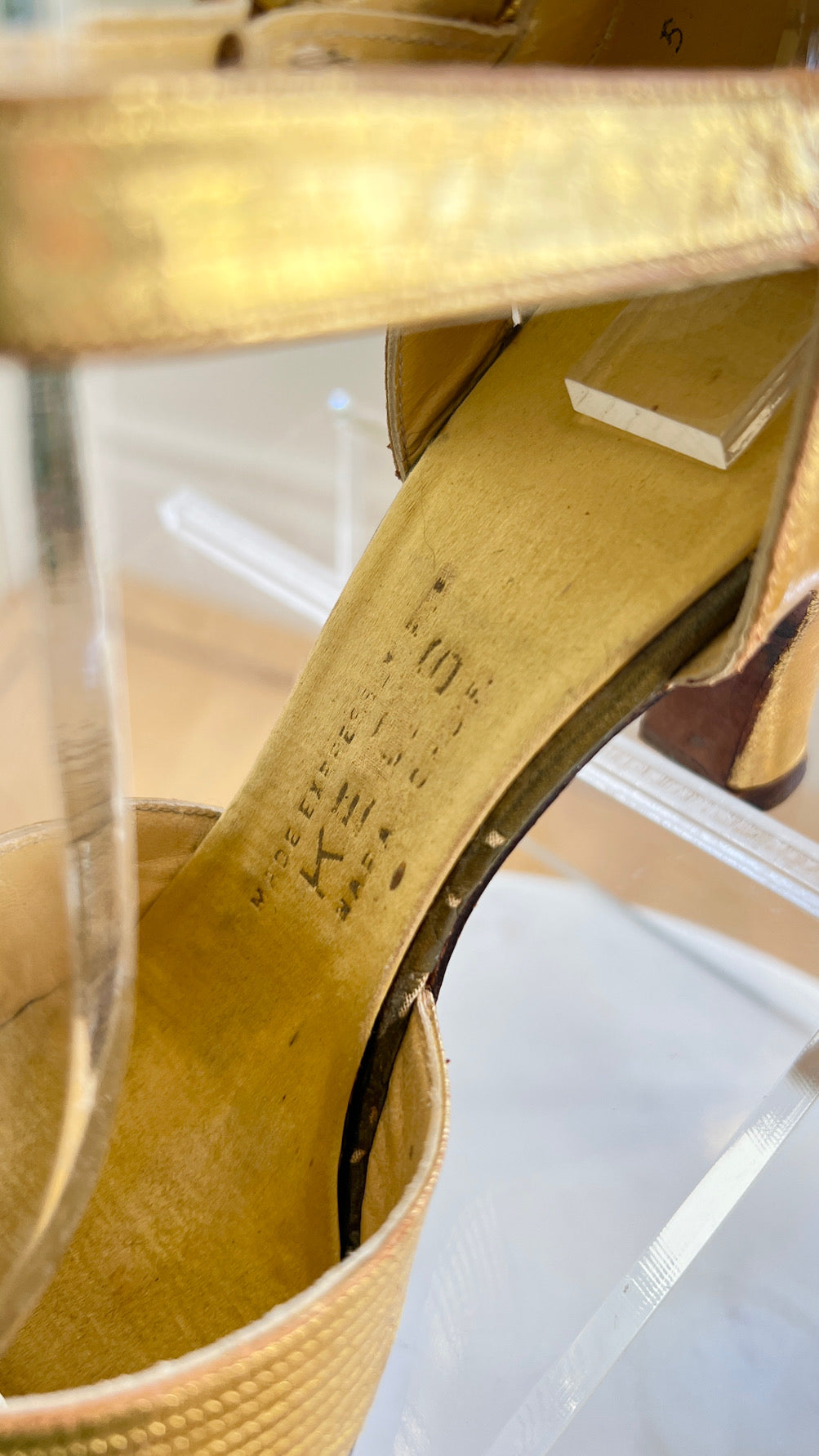 1930s Gold Leather Heels | size US 5