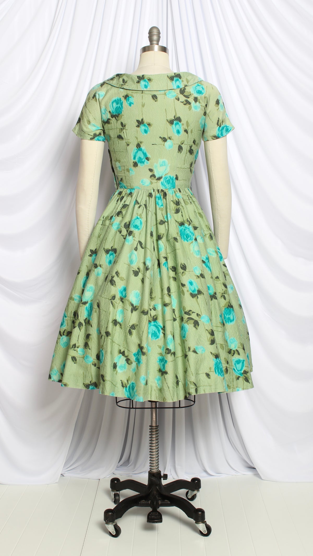 NEW | 1950s Green Rose Print Dress | small