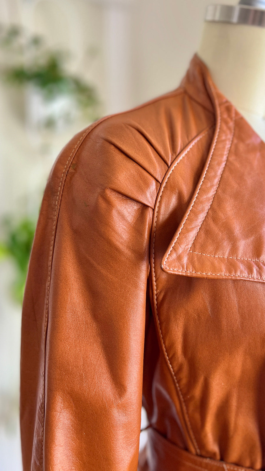 1970s Caramel Leather Trench Coat | x-small/small