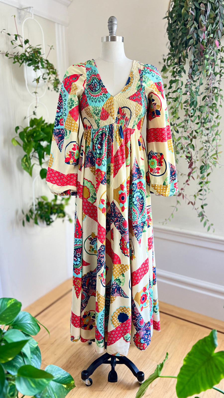 1970s DENISE ARE THERE! Printed Maxi Dress | x-small/small/medium