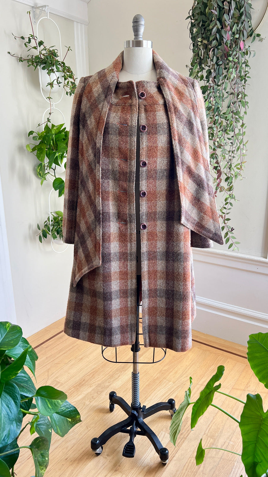 1970s Checkered Wool Coat with Attached Scarf | large