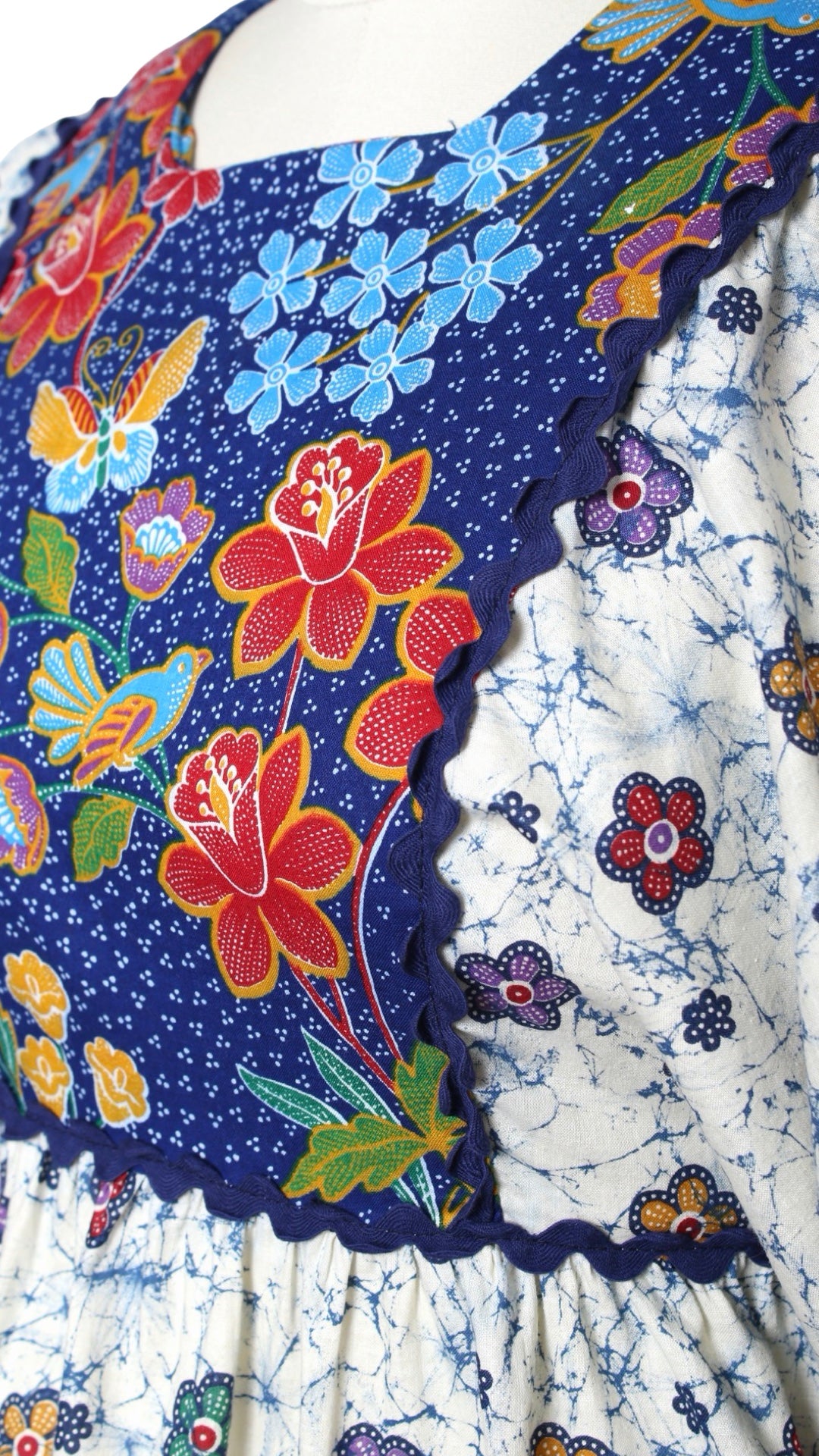 1970s Wide Sleeve Batik Blouse | small