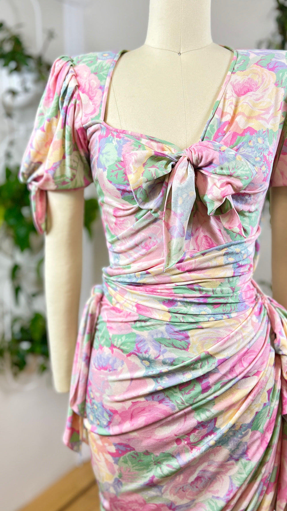 Vintage 1980s 80s Ungaro Designer Floral Silk Jersey Draped Wiggle Sheath Tea Day Dress Stretchy Couture Pastel Print xs xsmall
