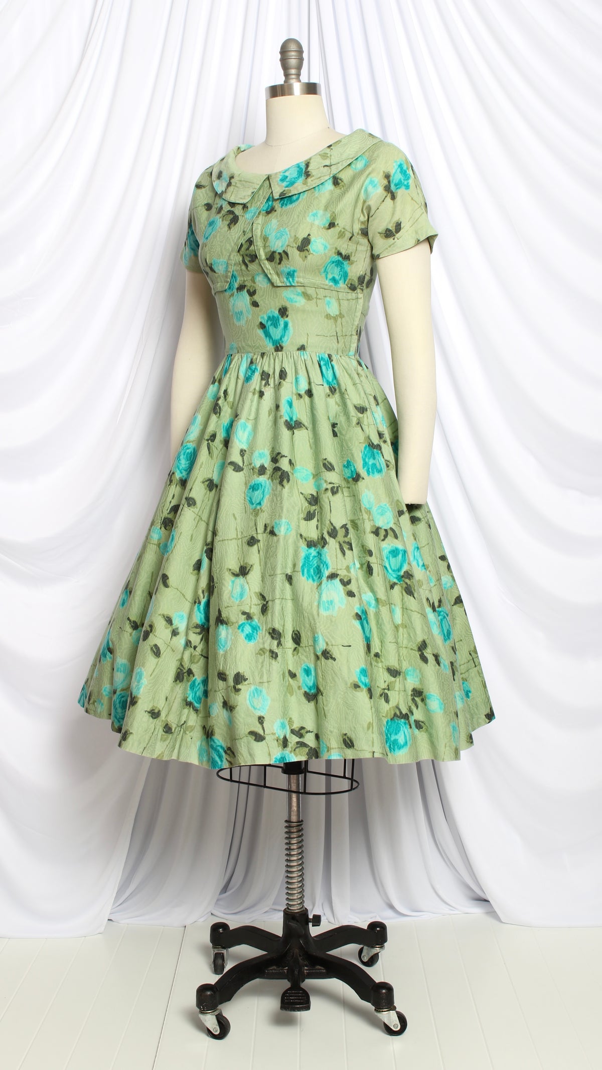 NEW | 1950s Green Rose Print Dress | small