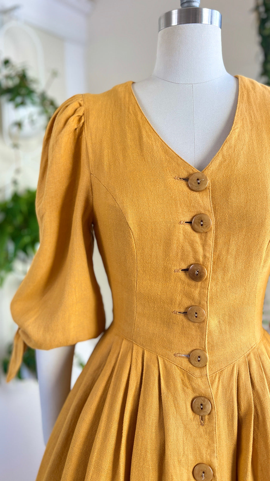 1980s Mustard Yellow Linen Midi Dress | small/medium