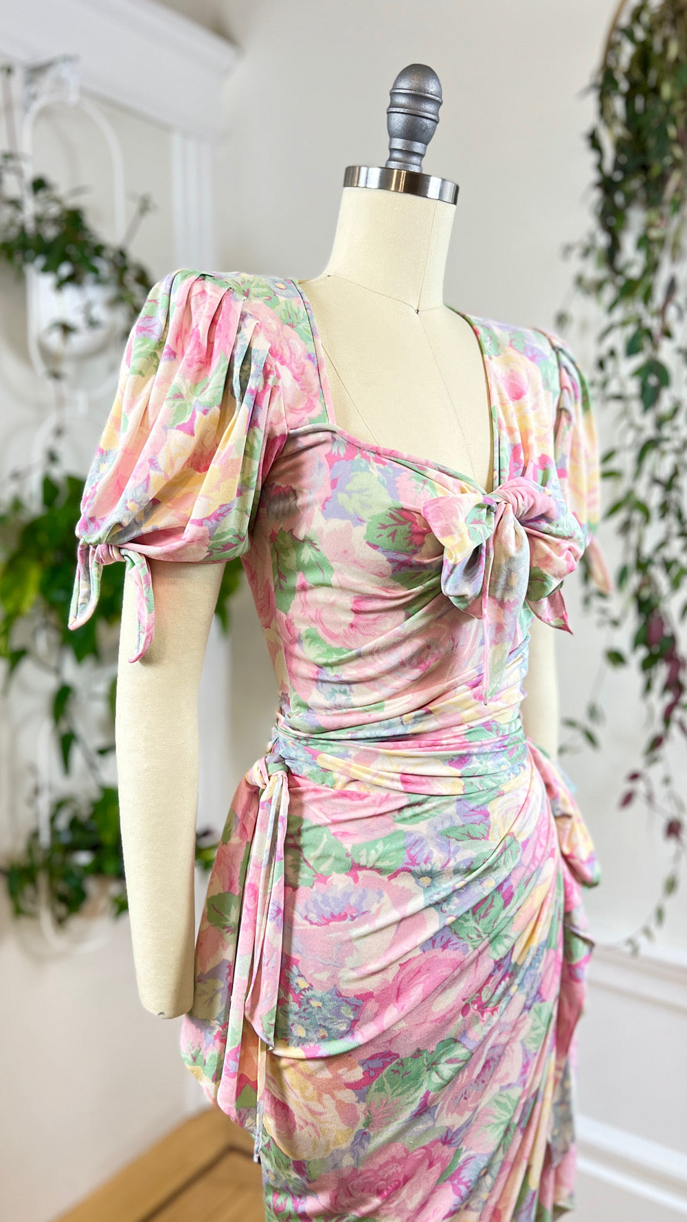 Vintage 1980s 80s Ungaro Designer Floral Silk Jersey Draped Wiggle Sheath Tea Day Dress Stretchy Couture Pastel Print xs xsmall
