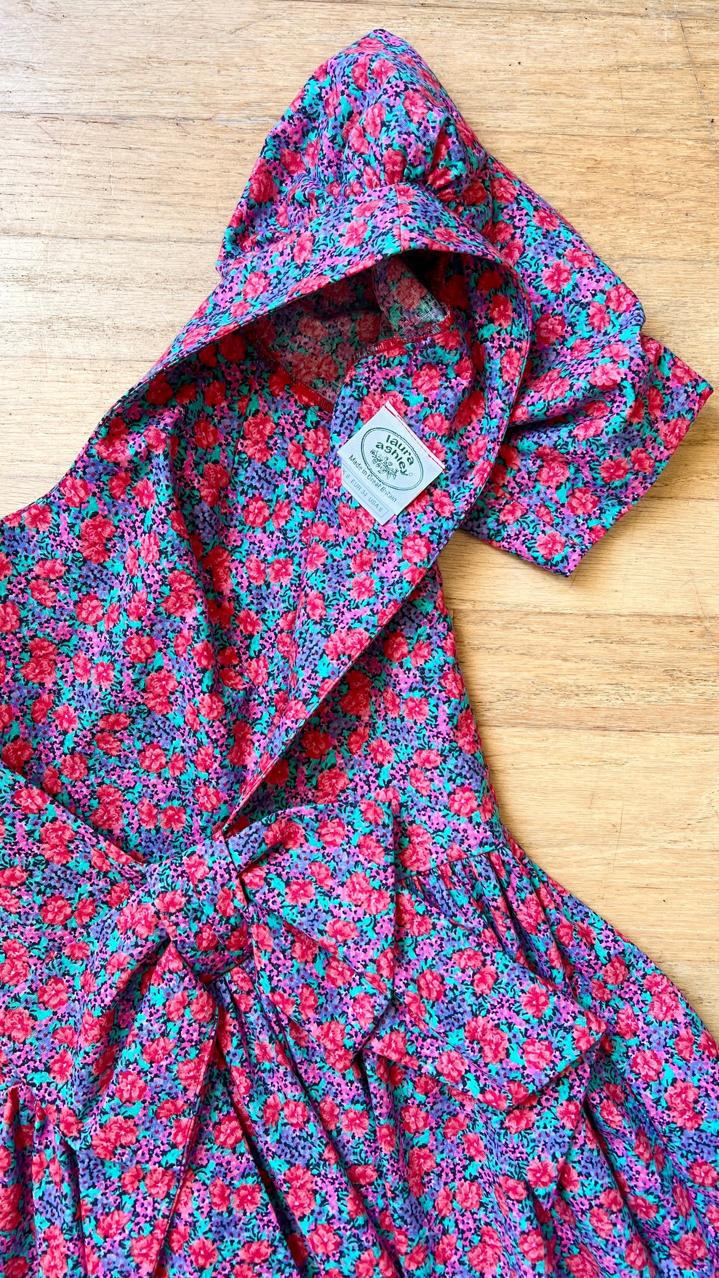 1980s LAURA ASHLEY Floral Dress | x-small/small