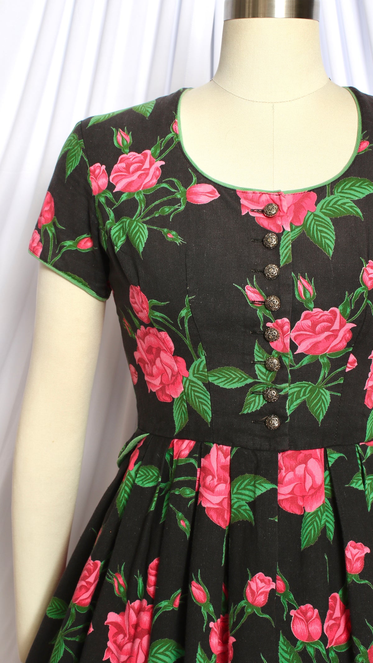 NEW | 1970s Pink Rose Dirndl Dress | small