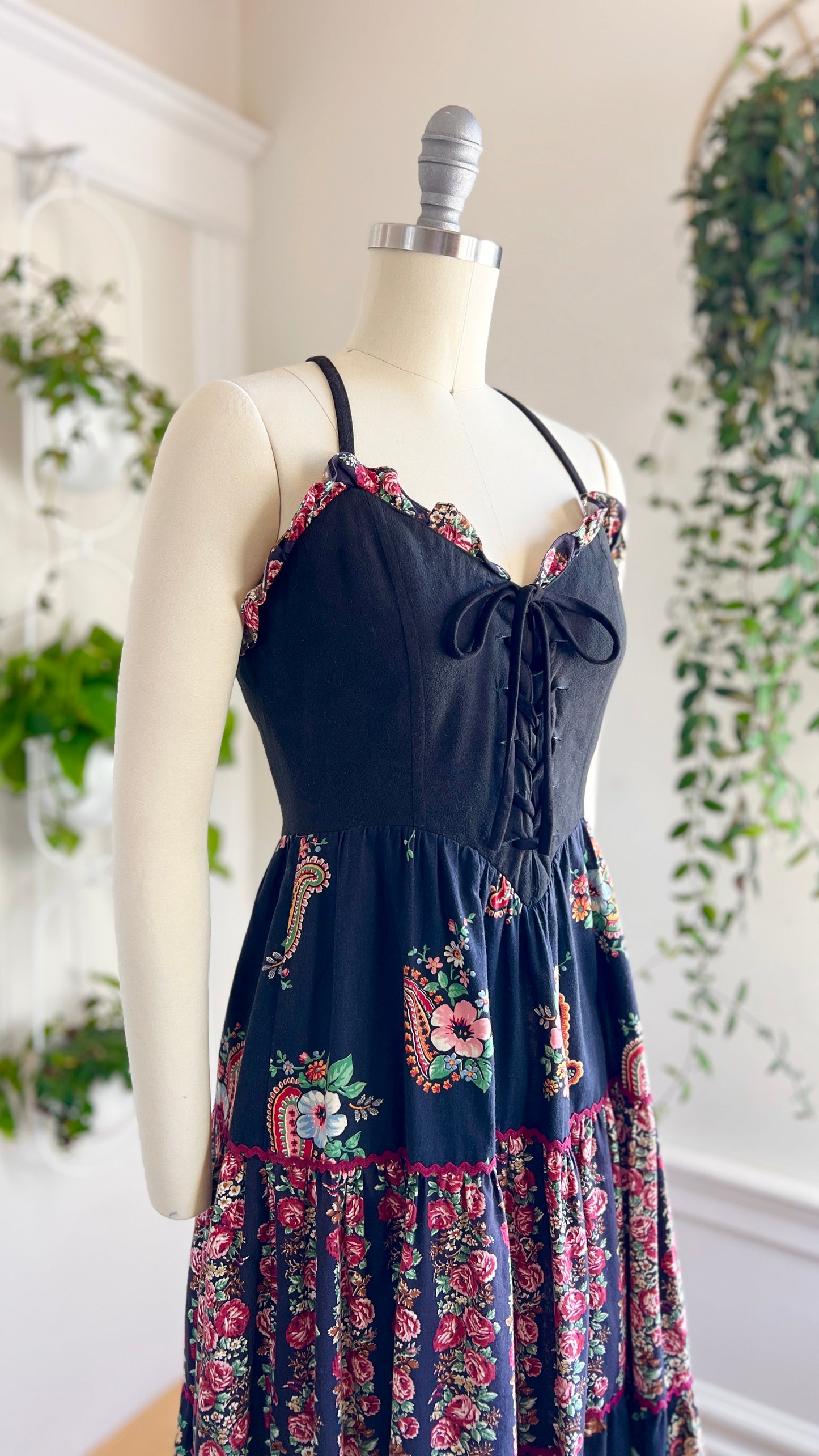 1970s YOUNG EDWARDIAN Floral Corset Dress | small