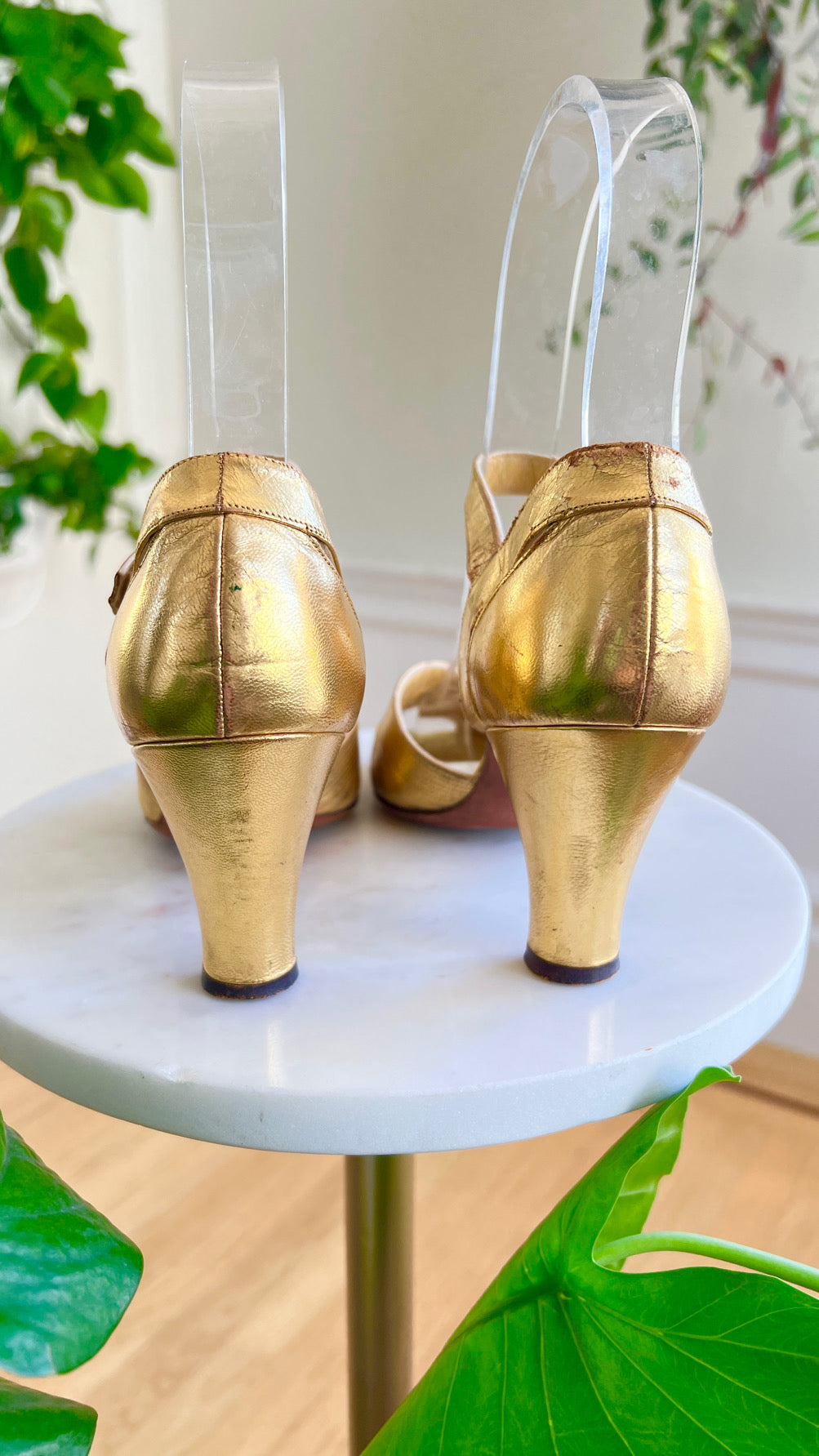 1930s Gold Leather Heels | size US 5