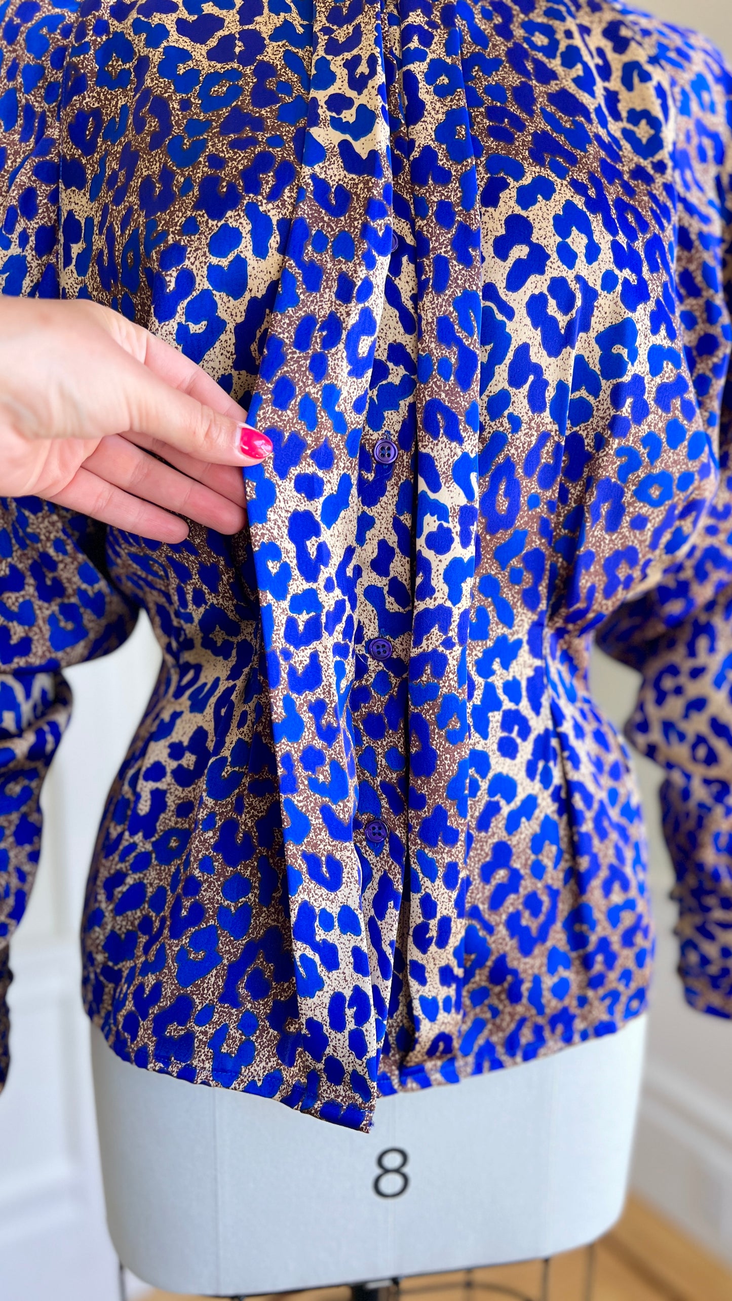 1980s Blue Leopard Print Blouse | medium/large