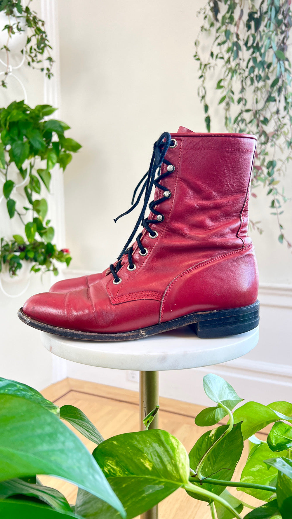 1980s 1990s JUSTIN Red Leather Roper Boots | size US 7