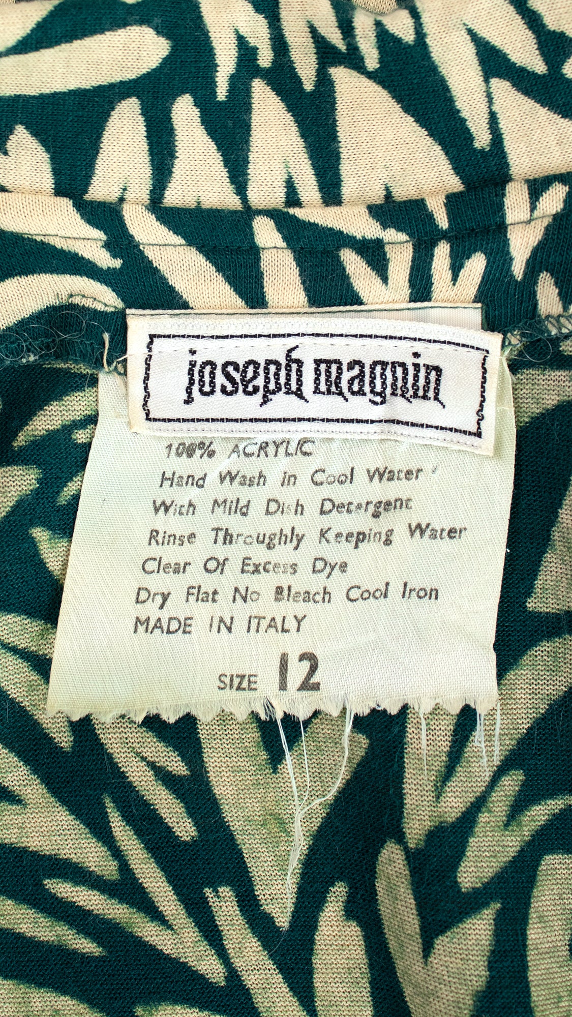 1970s DIANE VON FURSTENBERG Hearts Wrap Dress | x-small/small