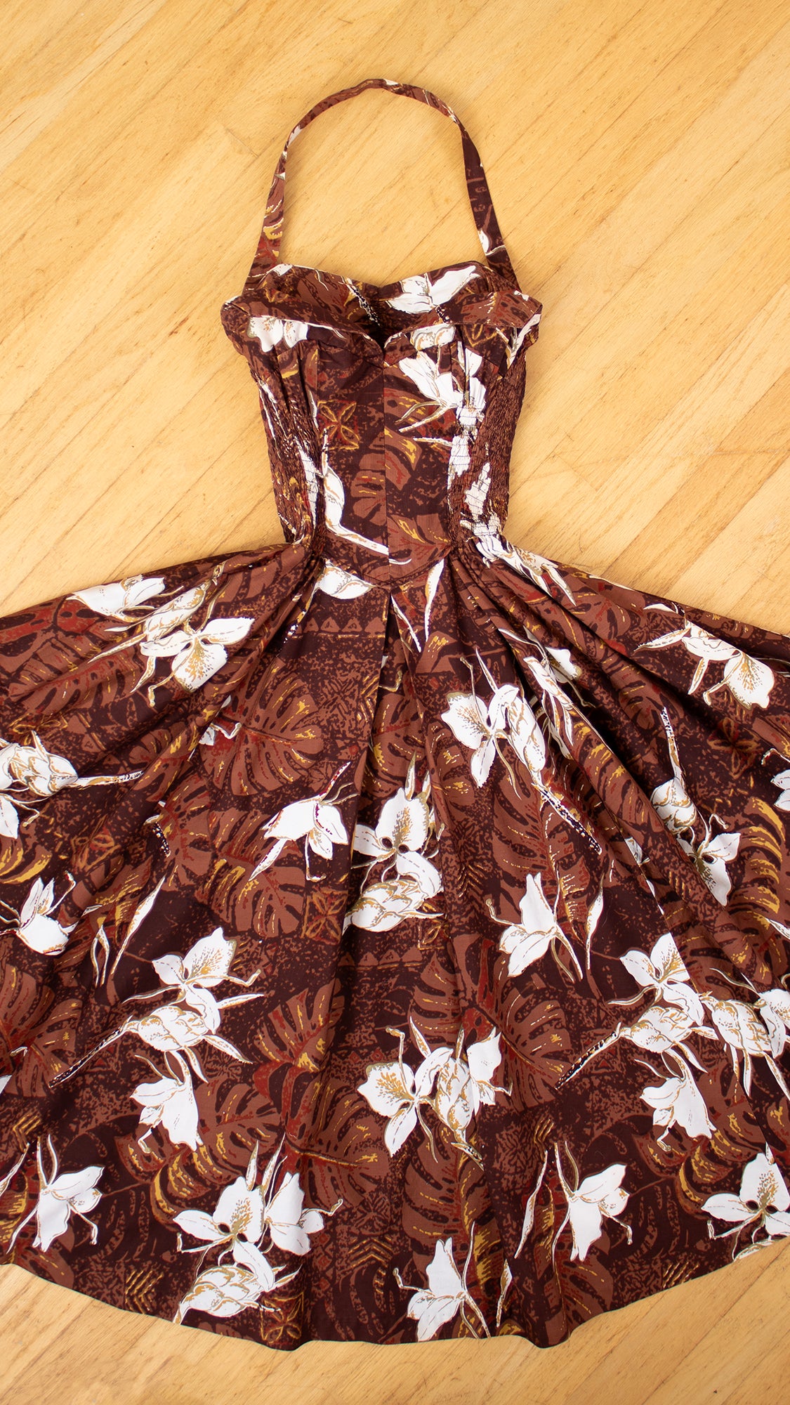 1950s ALFRED SHAHEEN Floral Hawaiian Halter Dress | x-small/small Birthday Life Vintage 1950s ALFRED SHAHEEN Floral Hawaiian Halter Dress | x-small/small Birthday Life Vintage