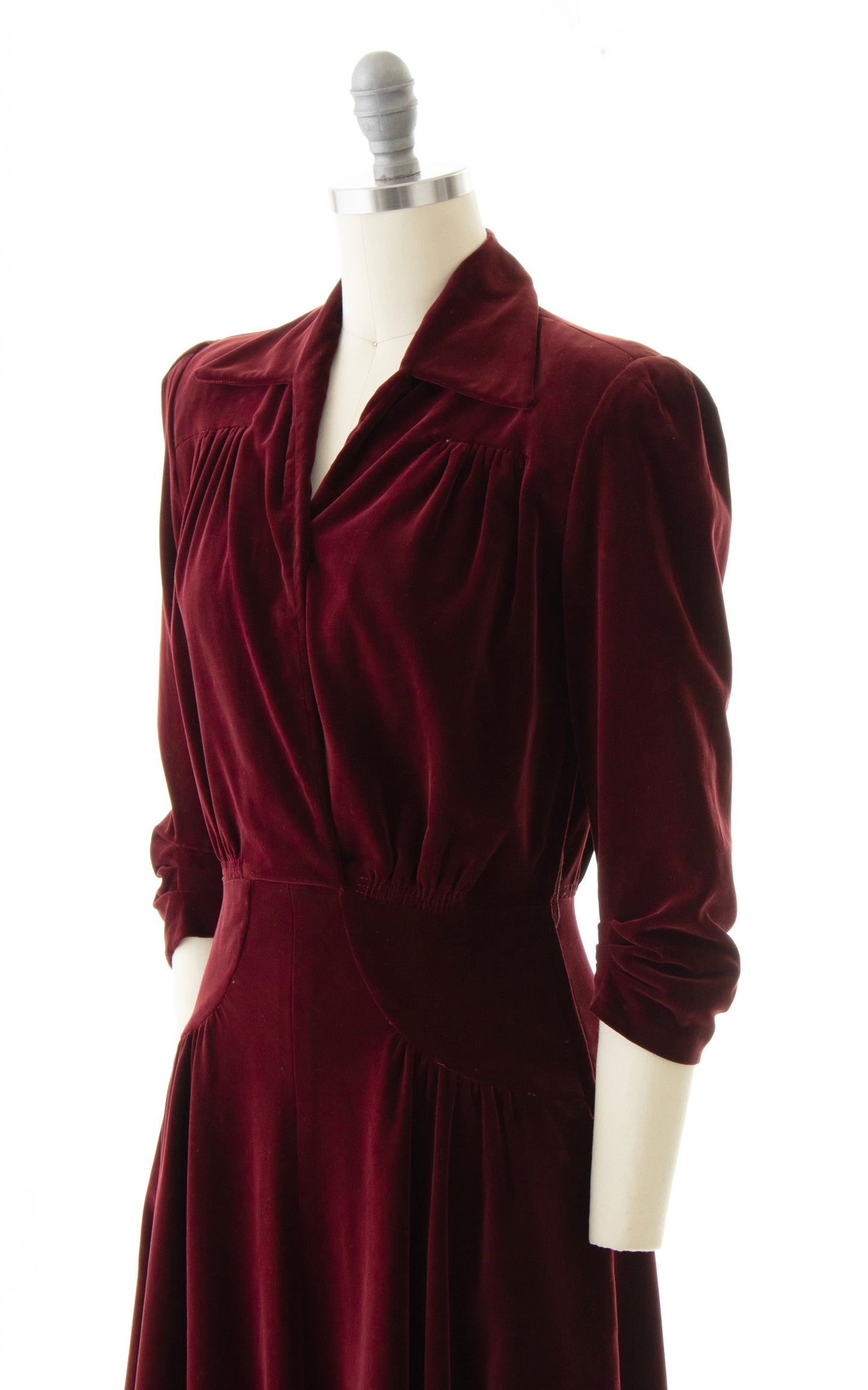 1940s NEW YORK CREATION Burgundy Velvet Dress | small