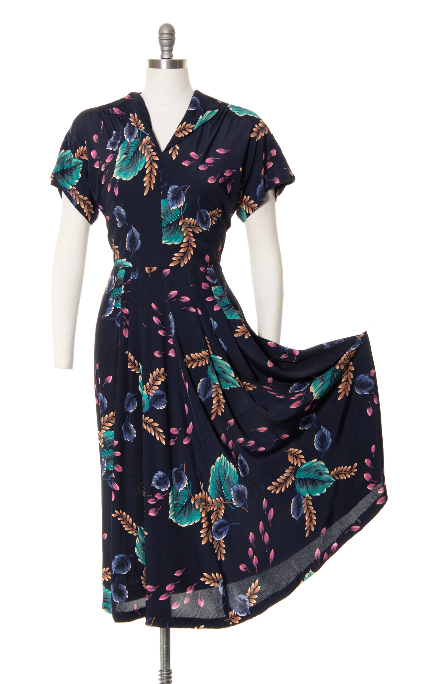 1940s Floral Rayon Cocktail Dress | medium