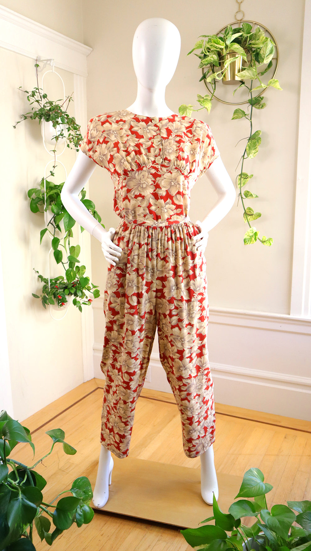 NEW ⭐️ 1980s CAROLE LITTLE Floral Rayon Pant Suit | small/medium