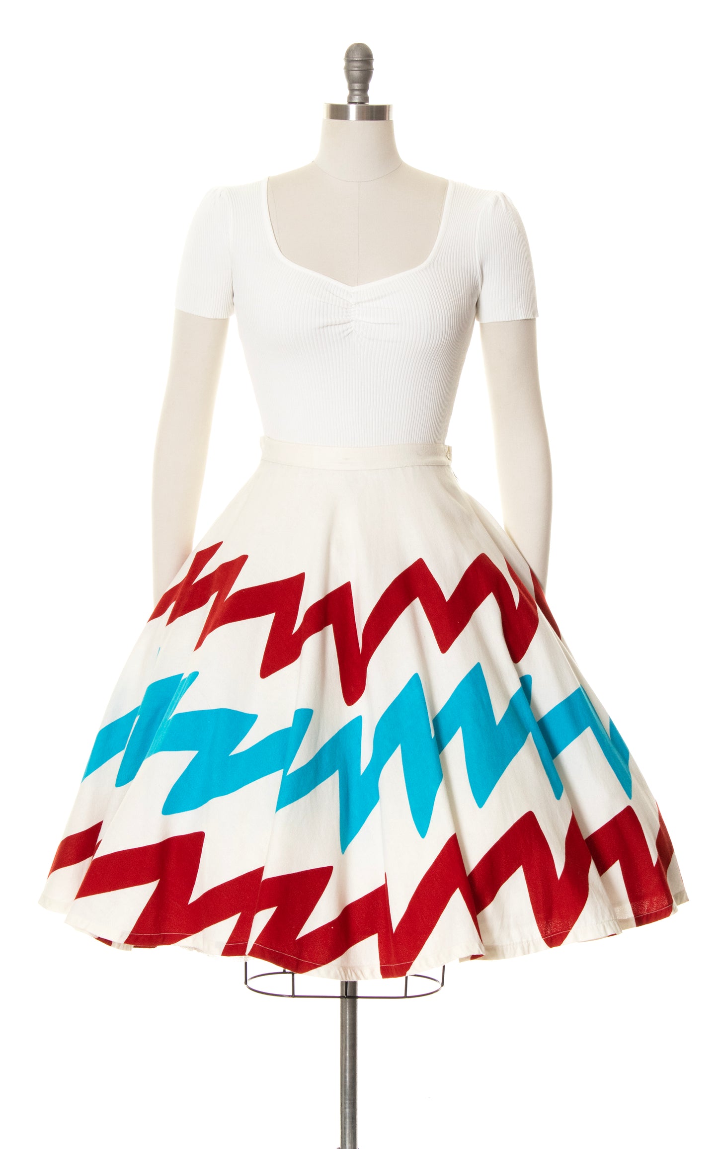 1970s does 1950s Zig Zag Circle Skirt | small