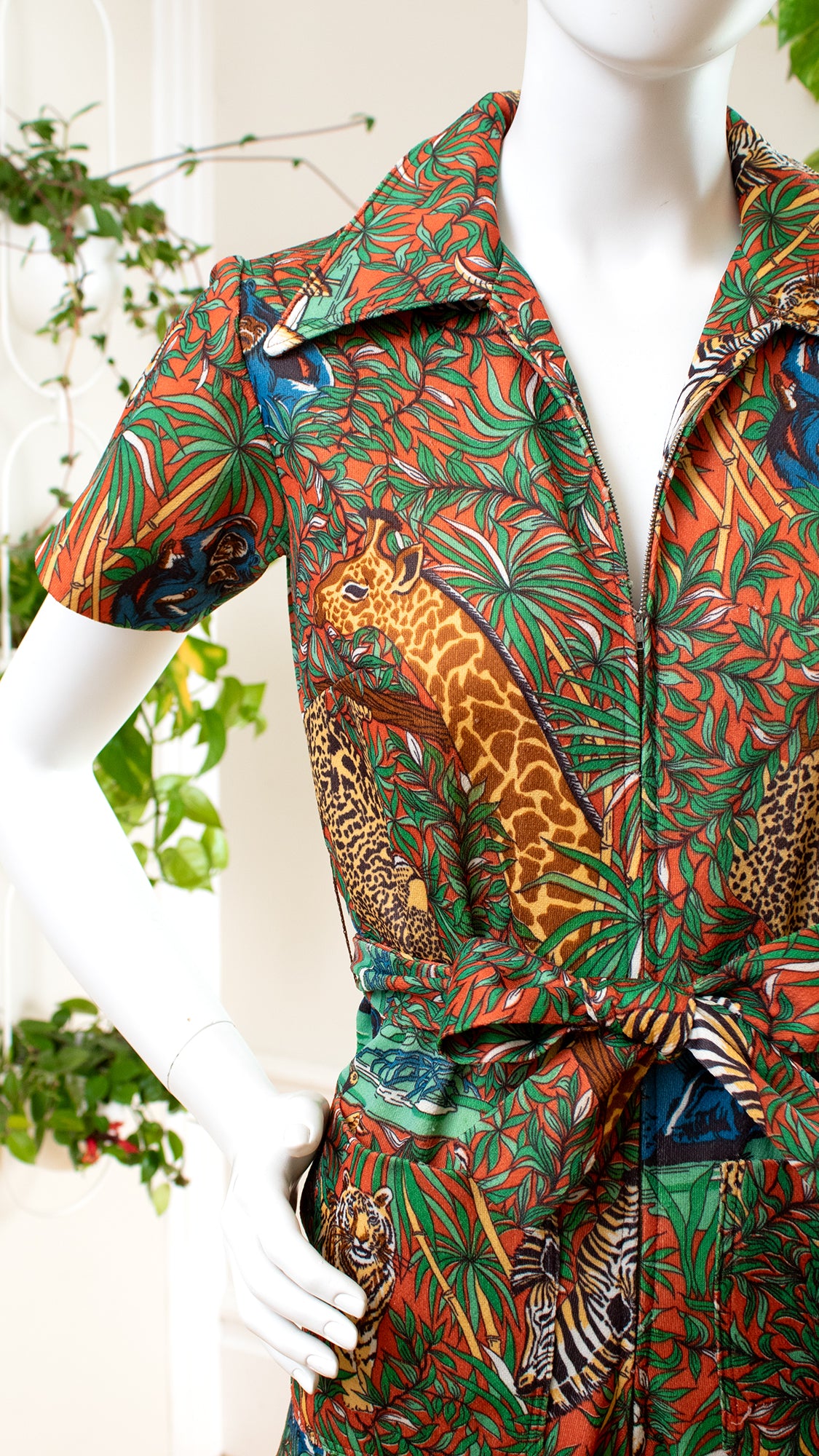 Vintage 1970s 70s Animal Jungle Novelty Print Jumpsuit