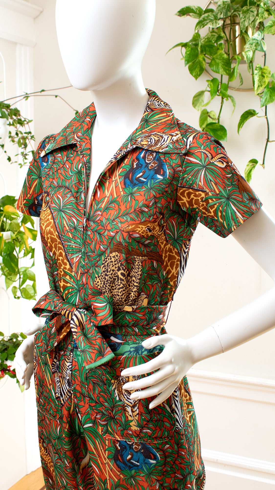 Vintage 1970s 70s Animal Jungle Novelty Print Jumpsuit