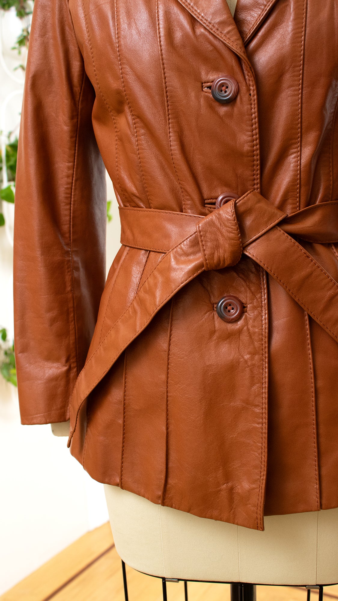 Vintage 1970s 70s Wilsons Brown Genuine Leather Belted Short Jacket Coat