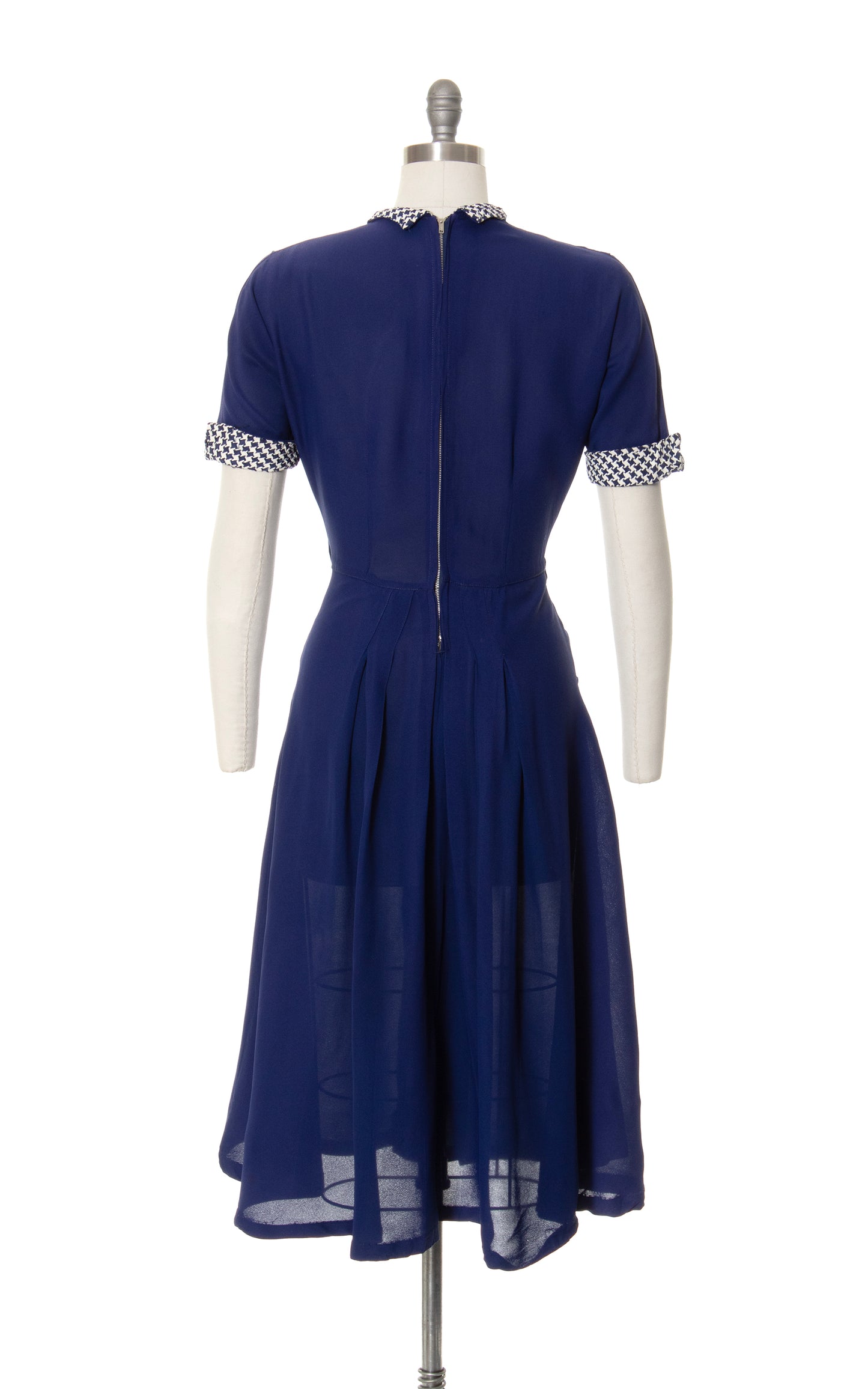 1950s Gingham Trim Rayon Dress | medium