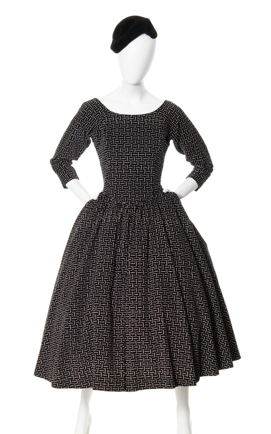 NEW ARRIVAL || 1980s does 1950s Printed Corduroy Dress | small