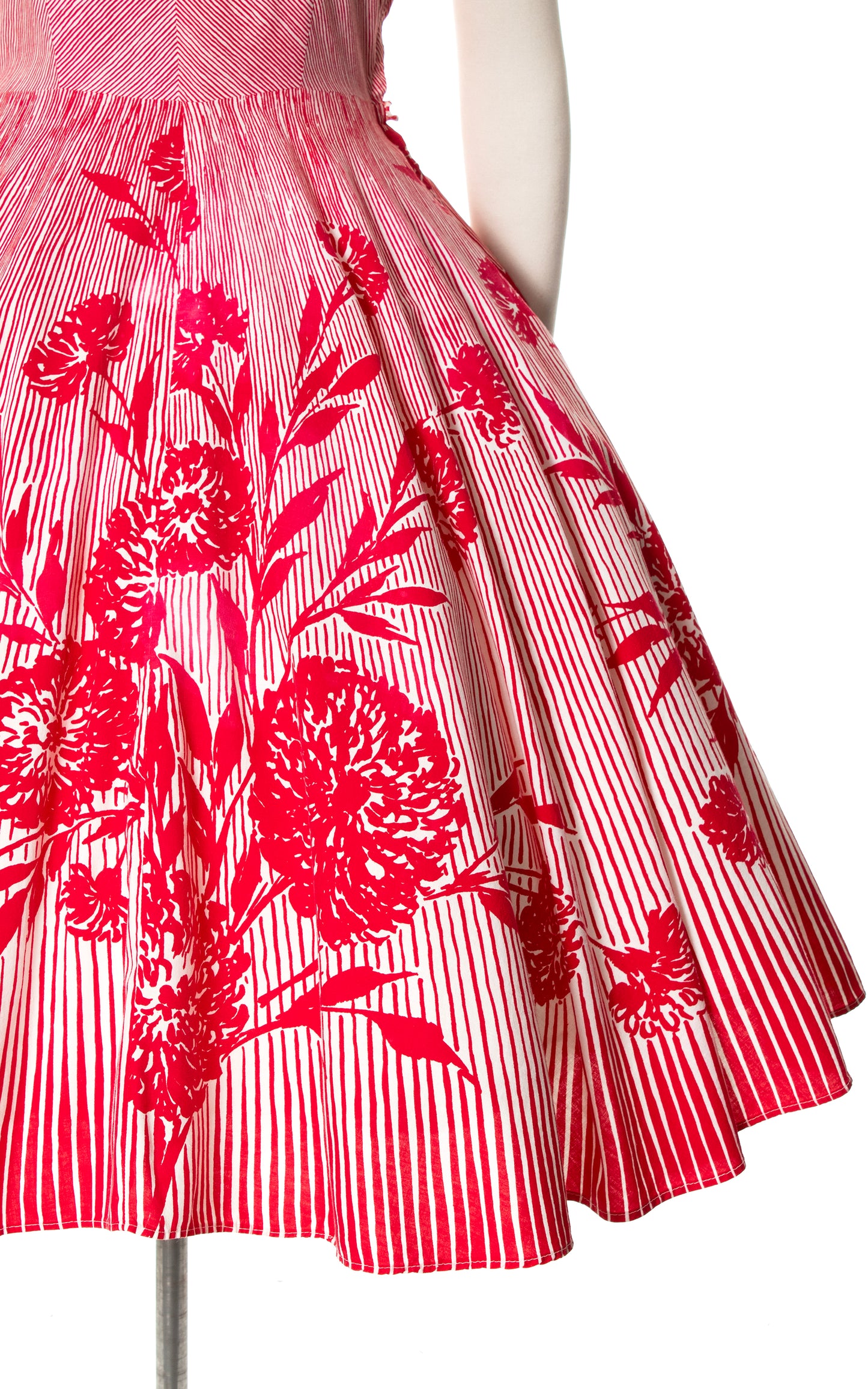 1950s Floral Striped Circle Skirt Dress | medium