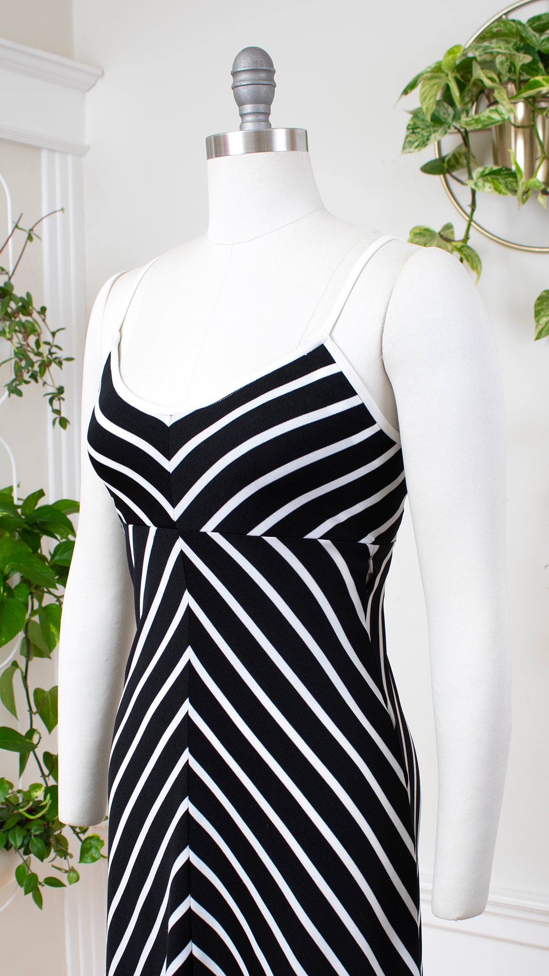 1970s Chevron Striped Maxi Dress | x-small/small