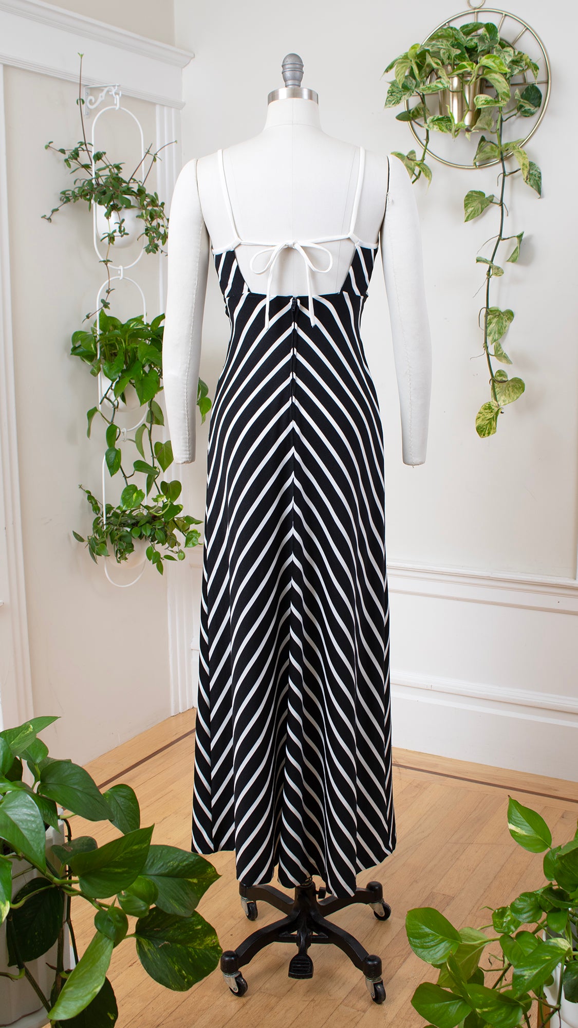 1970s Chevron Striped Maxi Dress | x-small/small