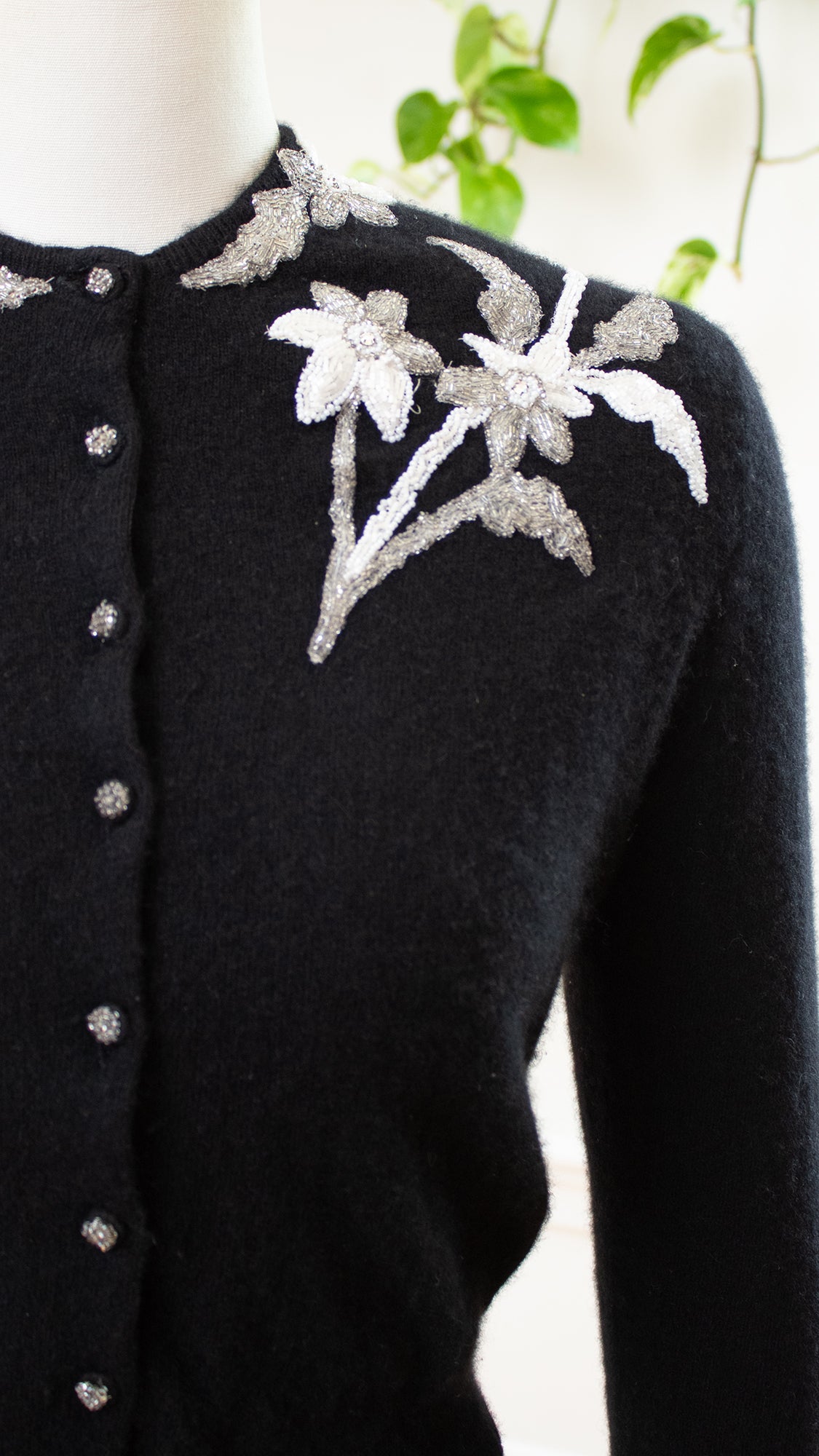 1950s Beaded Cashmere Cardigan | x-small/small/medium