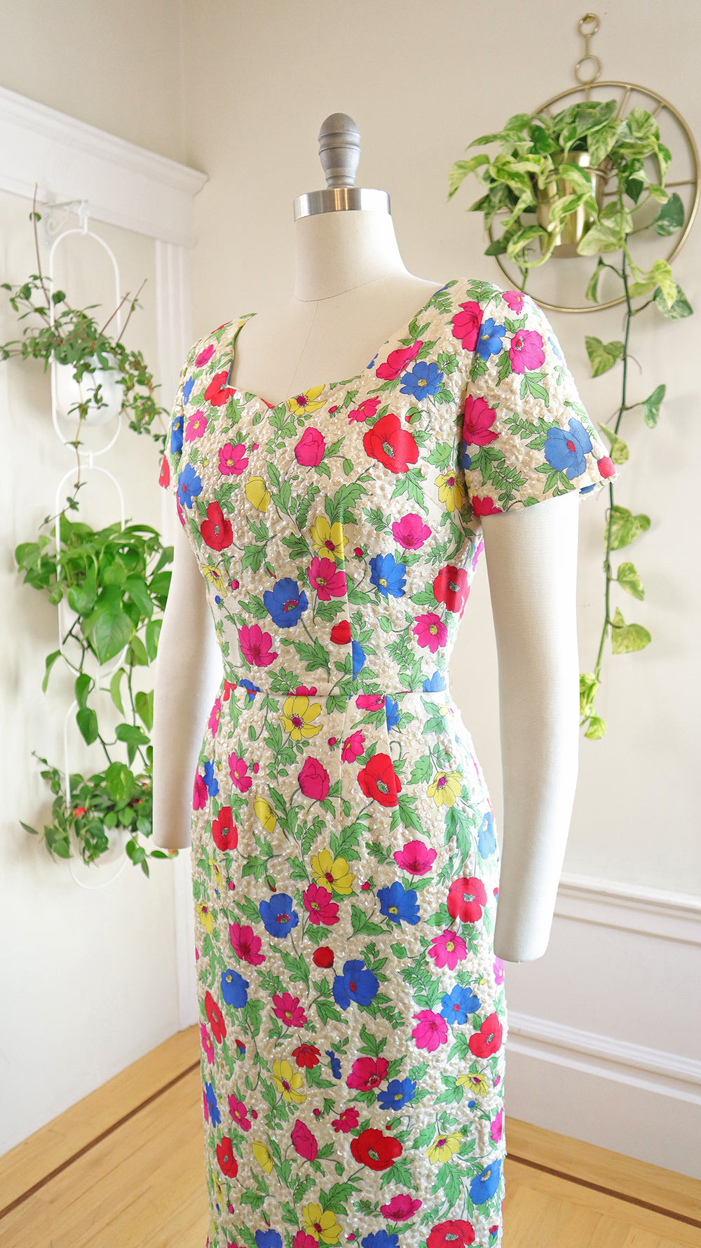 NEW ⭐️ 1950s Silk Sequined Floral Cocktail Dress | medium